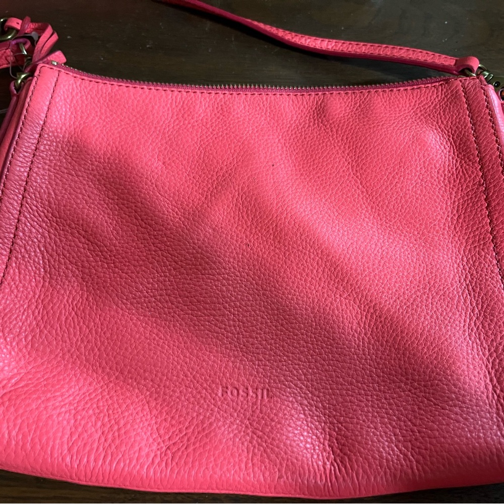 Fossil Crossbody 8.5x 10 inches NWT Neon Coral - Picture 3 of 5